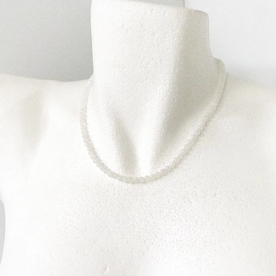 Szivárvány holdkő lánc 4 mm 42 cm