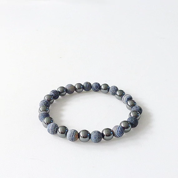 Gyermek festett achát - hematit karkötő