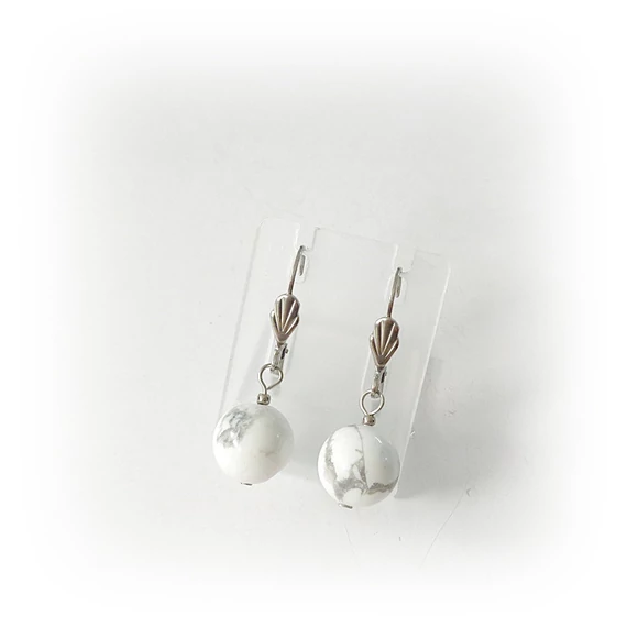 Howlit 1 golyós fülbevaló 12 mm