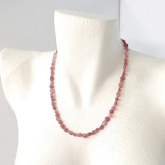 Vörös turmalin nugget lánc 50 cm