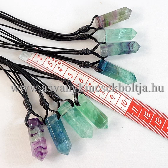 Fluorit egycsúcs medál 50 cm dupla viaszolt szálon