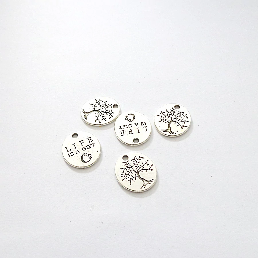 Életfa vésett medál