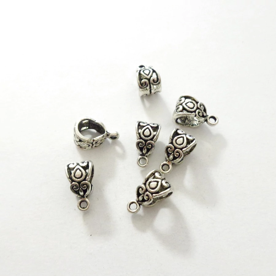 Medáltartó háromszögű 13x8 mm