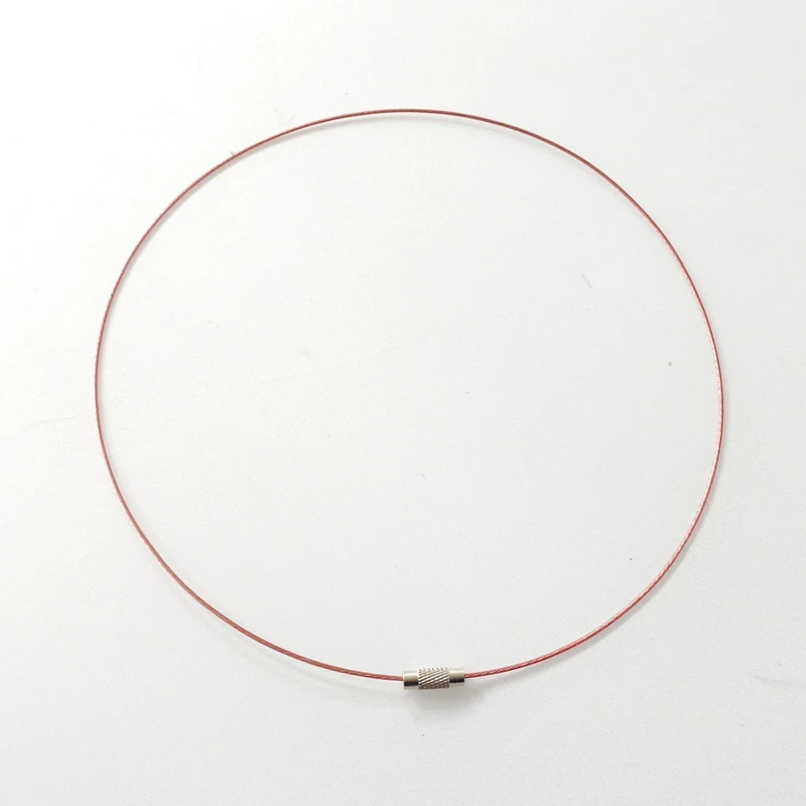 Sodrony kapoccsal mályva színű