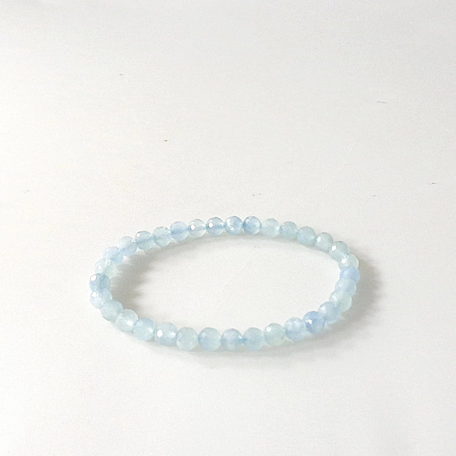 Akvamarin fazettált karkötő 6 mm