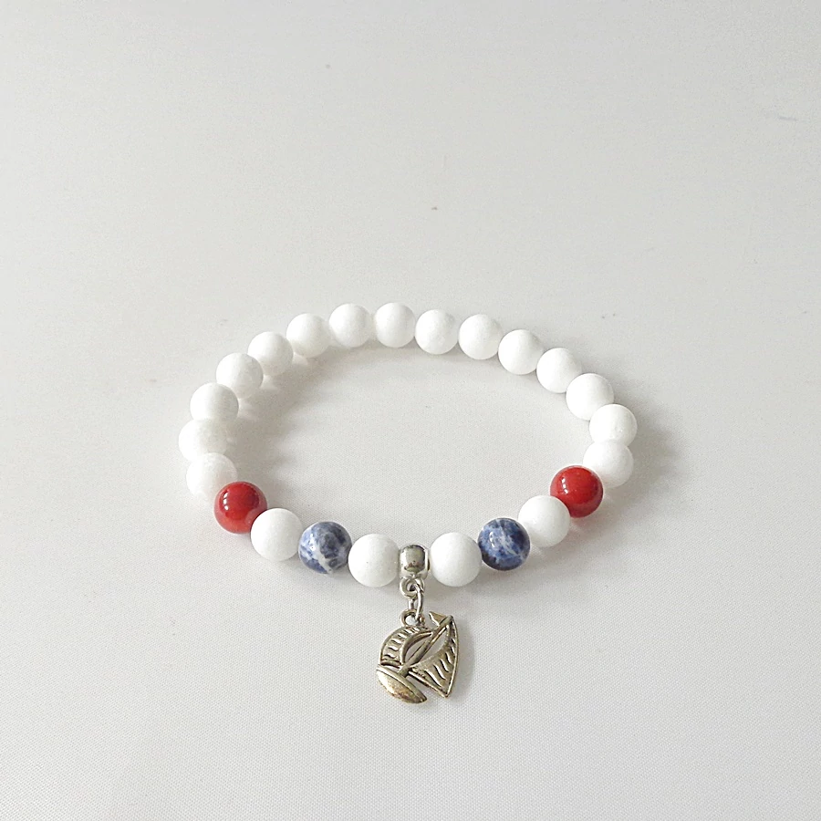 Tejkvarc karkötő medálos 8 mm