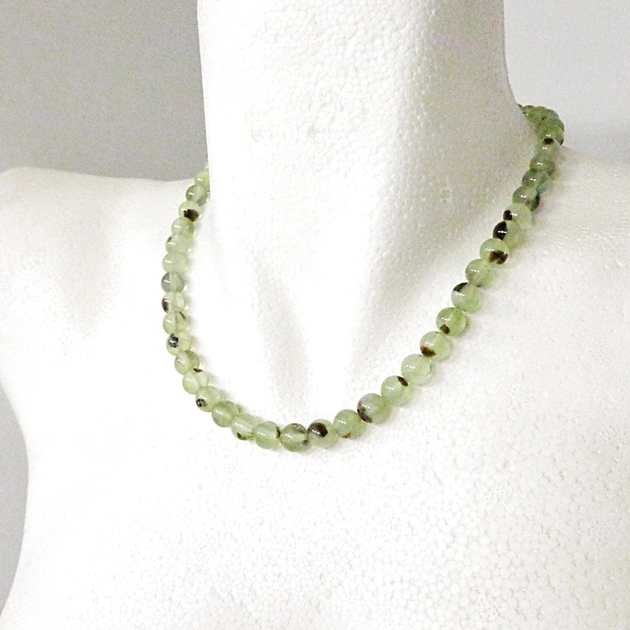 Prehnit nyaklánc 8 mm