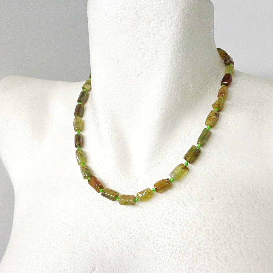 Grosszulár gránát hasáb lánc 46 cm