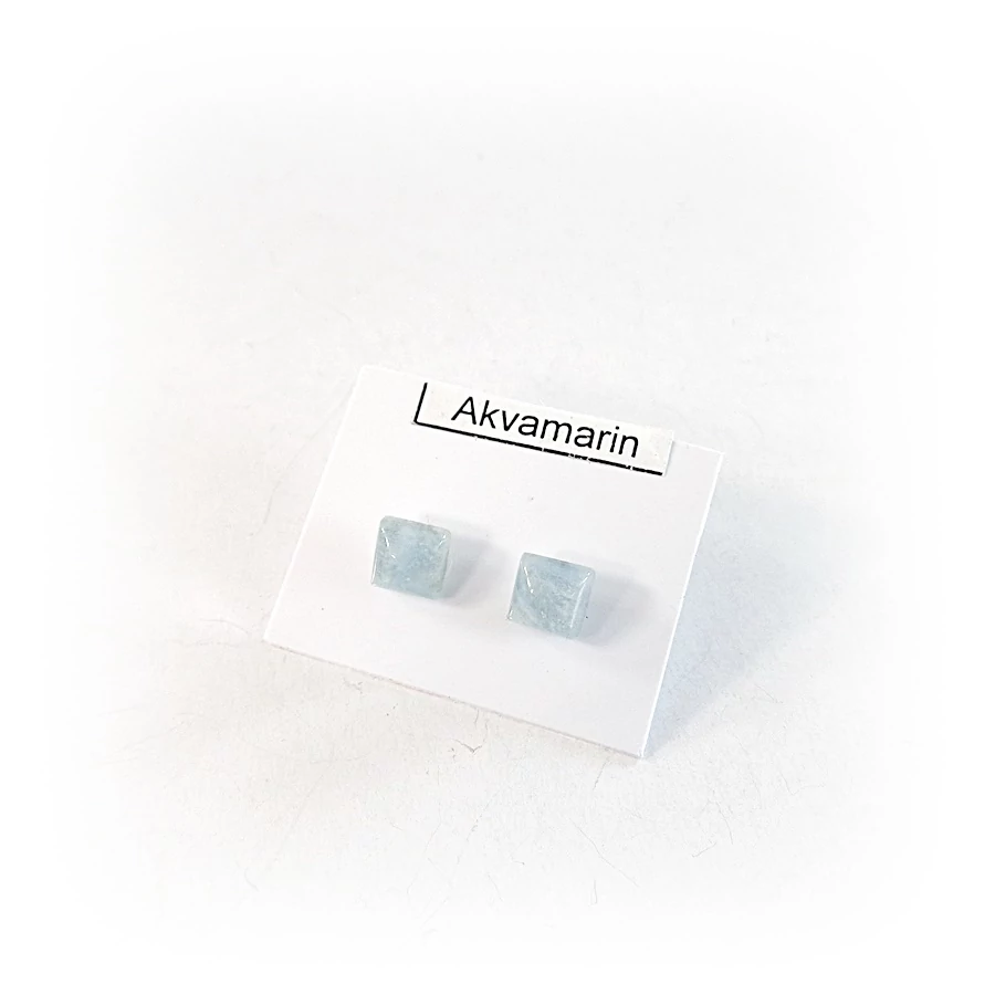 Akvamarin négyzetes pötty fülbevaló 6 mm