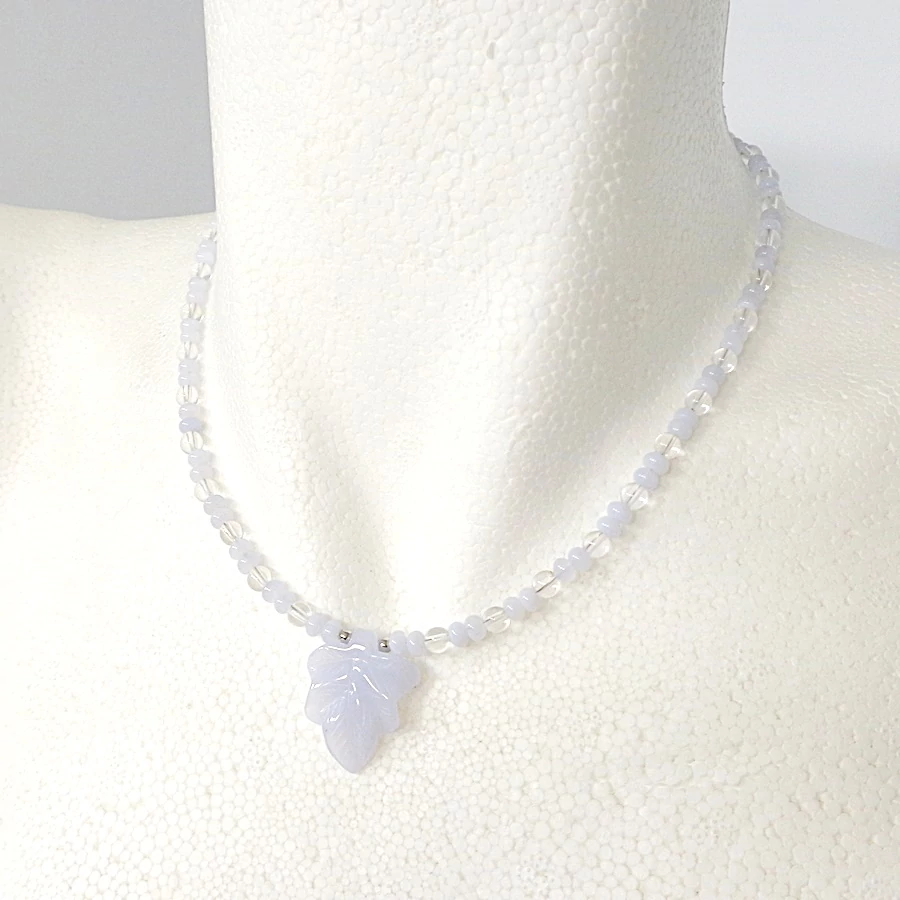 Kalcedon-hegyikristály lánc 4 mm 45 cm