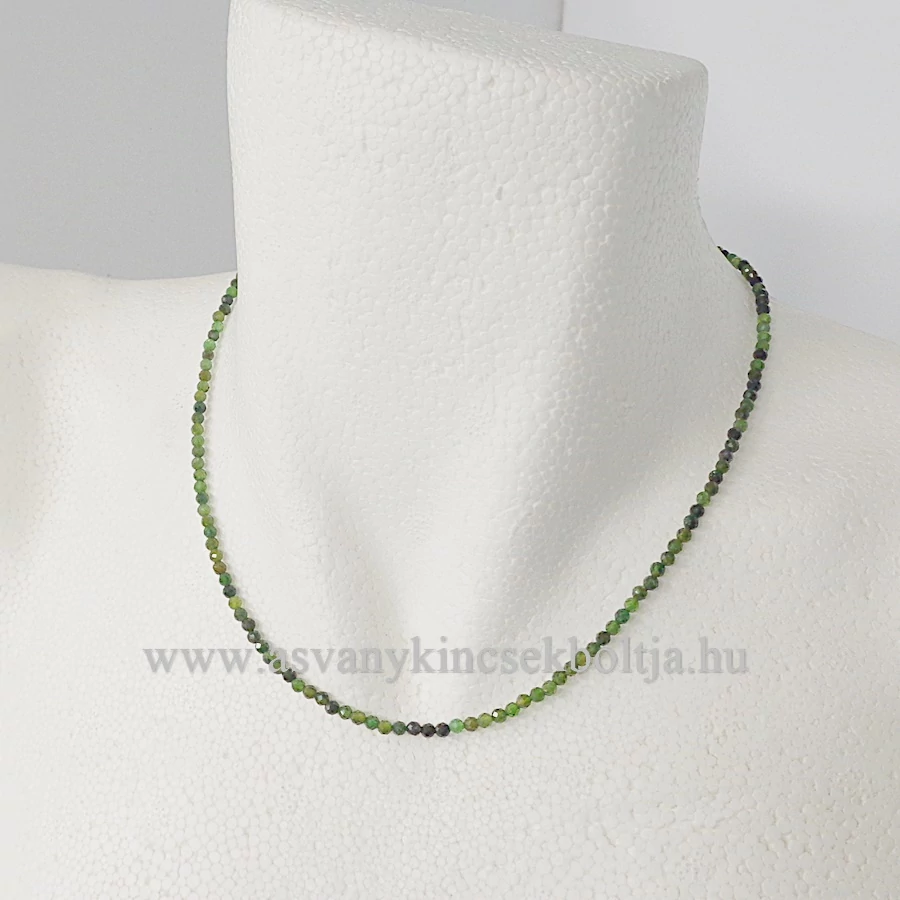 Fazettált zöld turmalin lánc 3 mm 42 cm