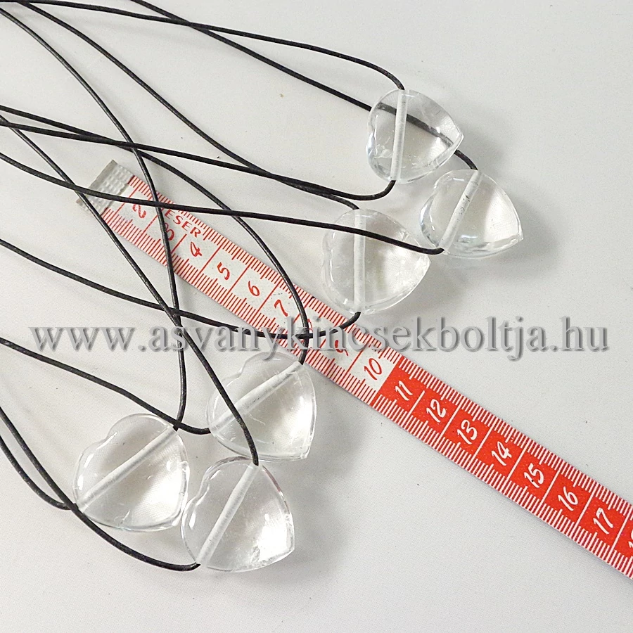 Hegyikristály nagy szív medál 45 cm erős hengerbőrön